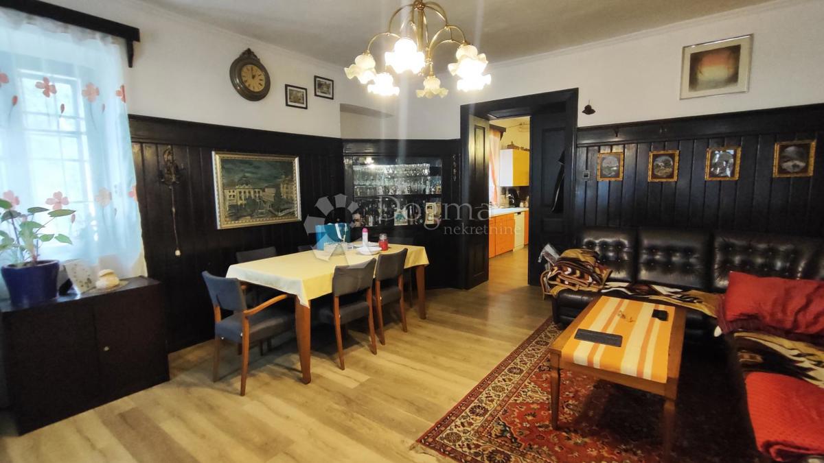 Hiša Prezid, Čabar, 1.000m2