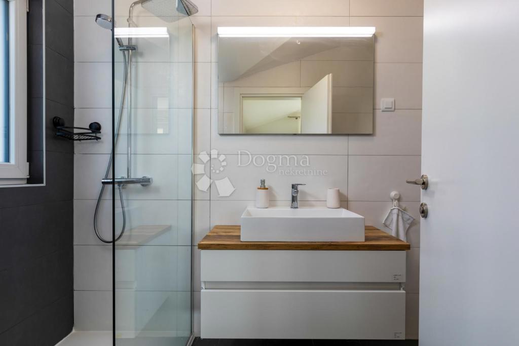 Hiša Labin, 120m2