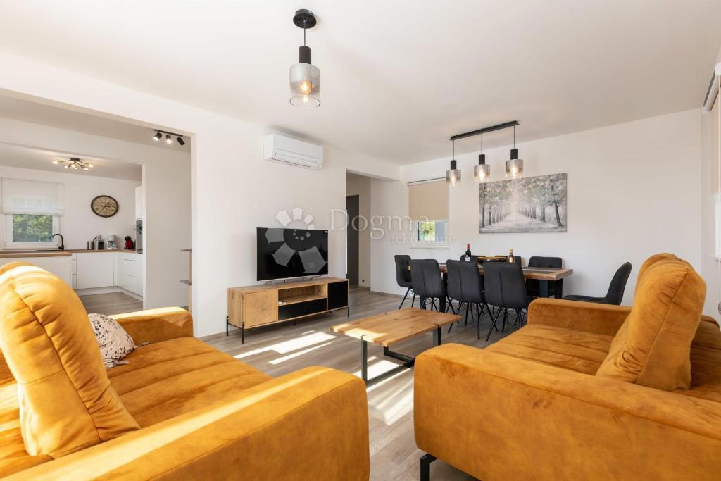 Hiša Labin, 120m2