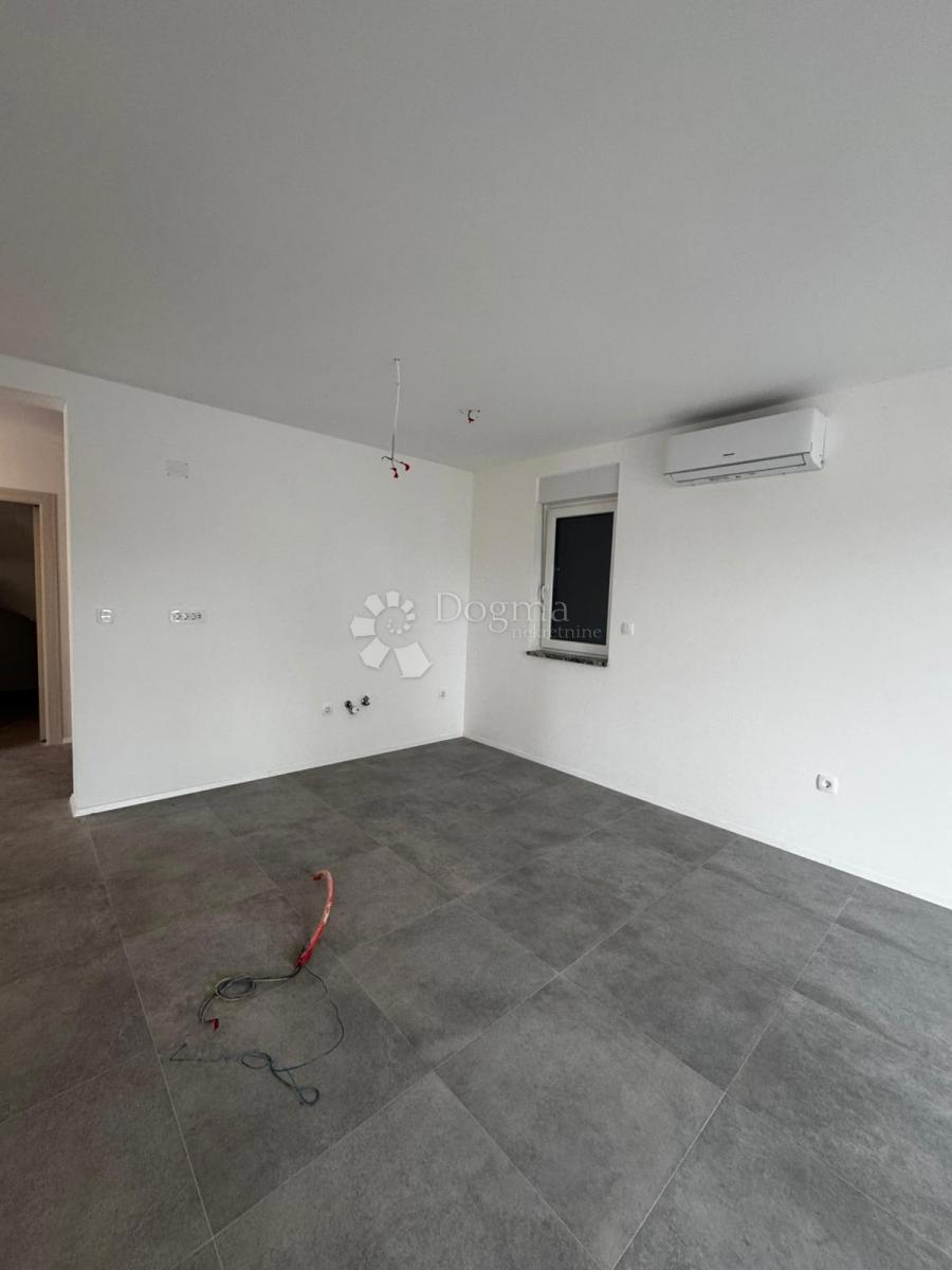 Hiša Rasopasno, Dobrinj, 200m2
