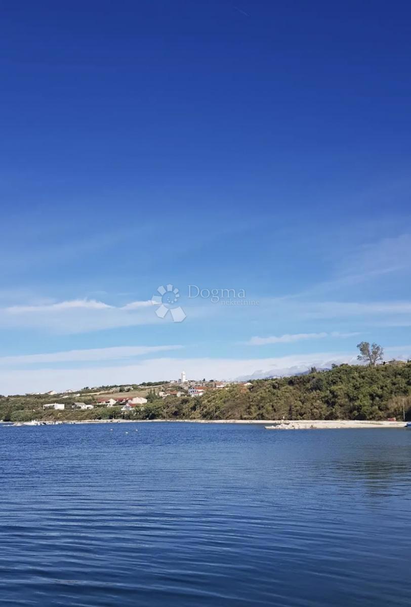 Zazidljivo zemljišče Rtina, Ražanac, 720m2