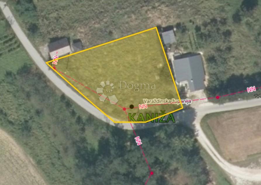 Zazidljivo zemljišče Kaniža, Ivanec, 899m2