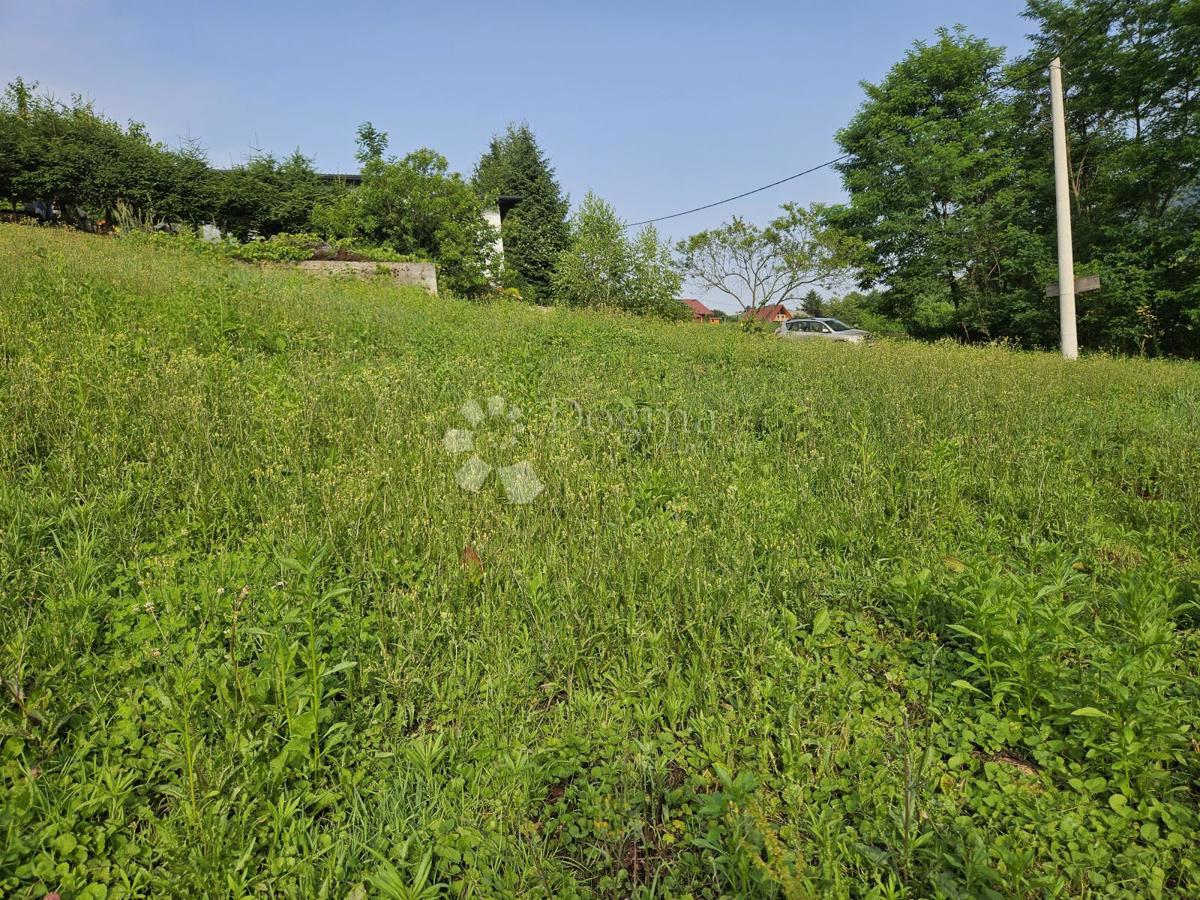 Zazidljivo zemljišče Kaniža, Ivanec, 899m2