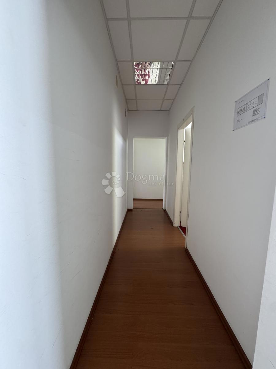 Poslovni prostor Škurinje, Rijeka, 249m2