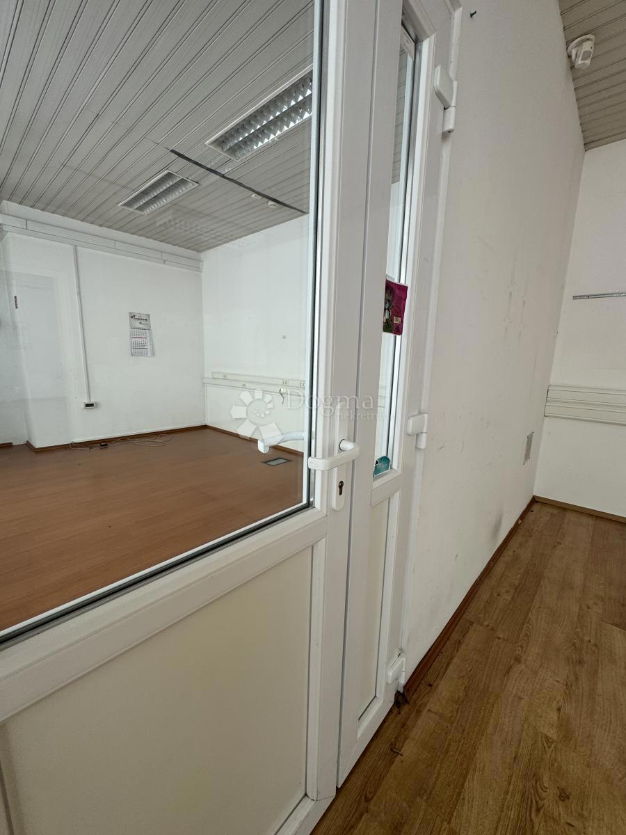 Poslovni prostor Škurinje, Rijeka, 249m2