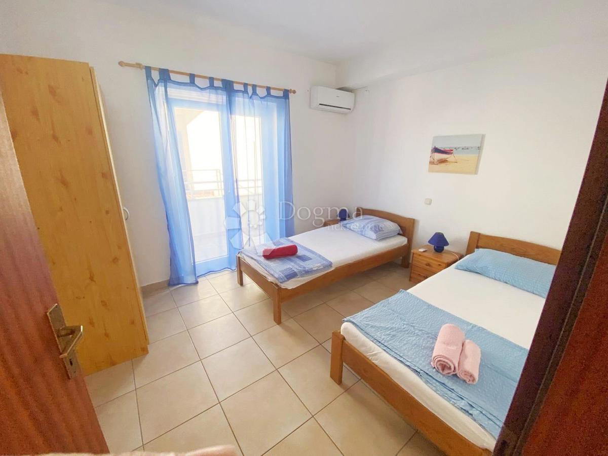 Hiša Novalja, 250m2