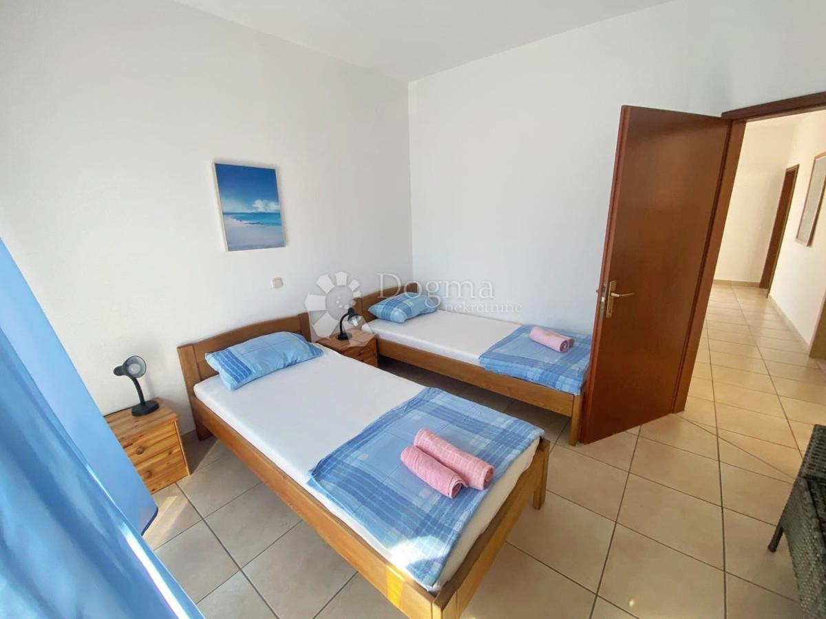 Hiša Novalja, 250m2