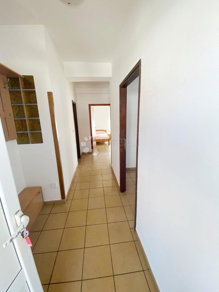 Hiša Novalja, 250m2