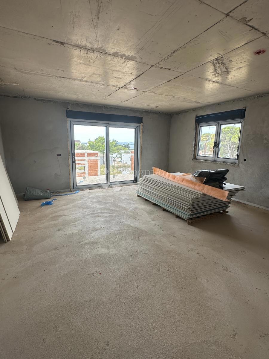 Stanovanje Pakoštane, 65m2