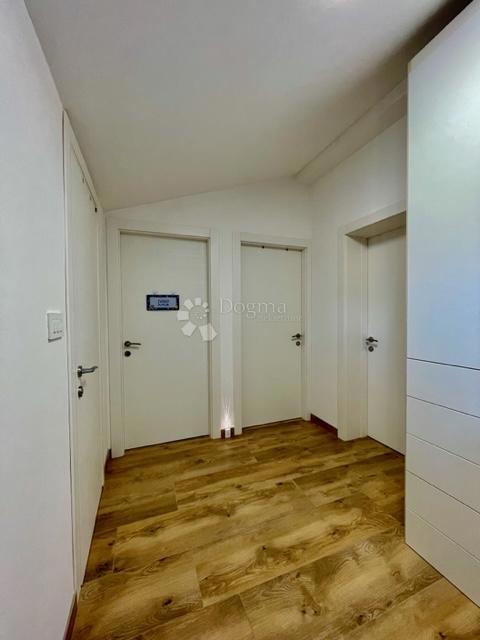 Stanovanje Marinići, Viškovo, 162,28m2