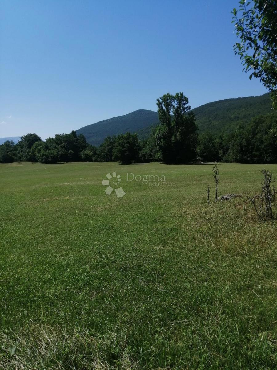 Kmetijsko zemljišče Rudopolje Bruvanjsko, Gračac, 150.210m2