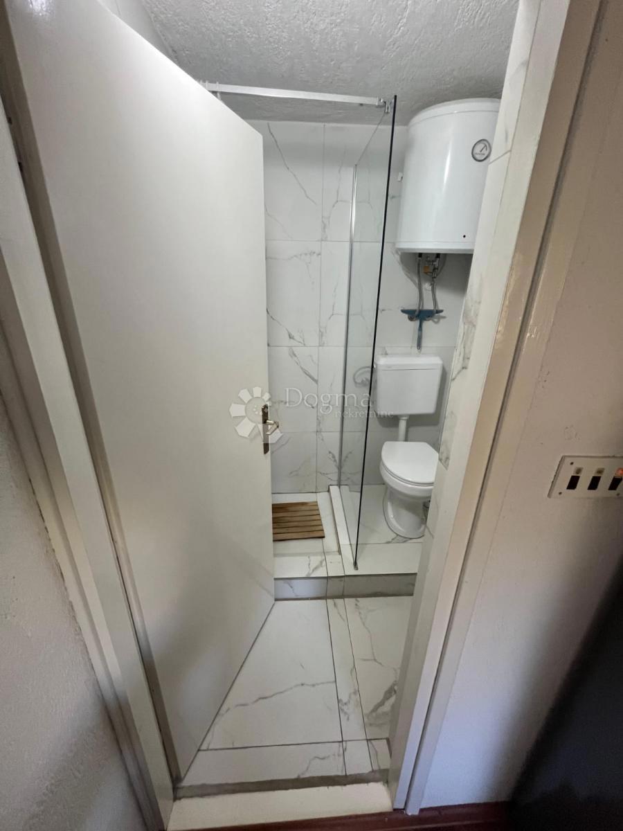 Apartma Karlobag, 36m2