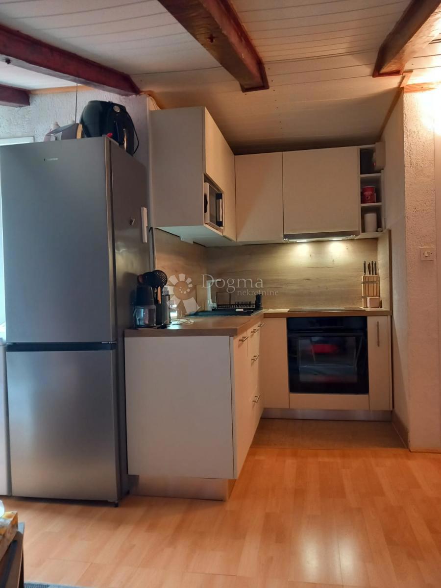 Apartma Karlobag, 36m2