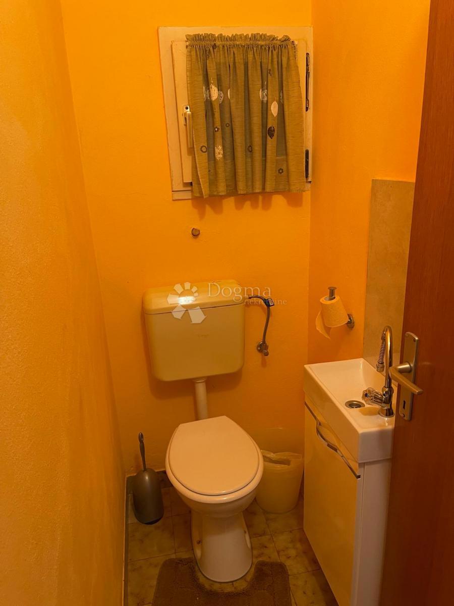 Hiša Baldekin, Šibenik, 240m2