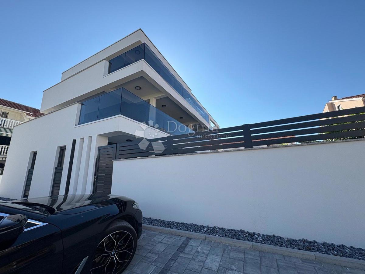 Stanovanje Škrapavac, Privlaka, 201,83m2