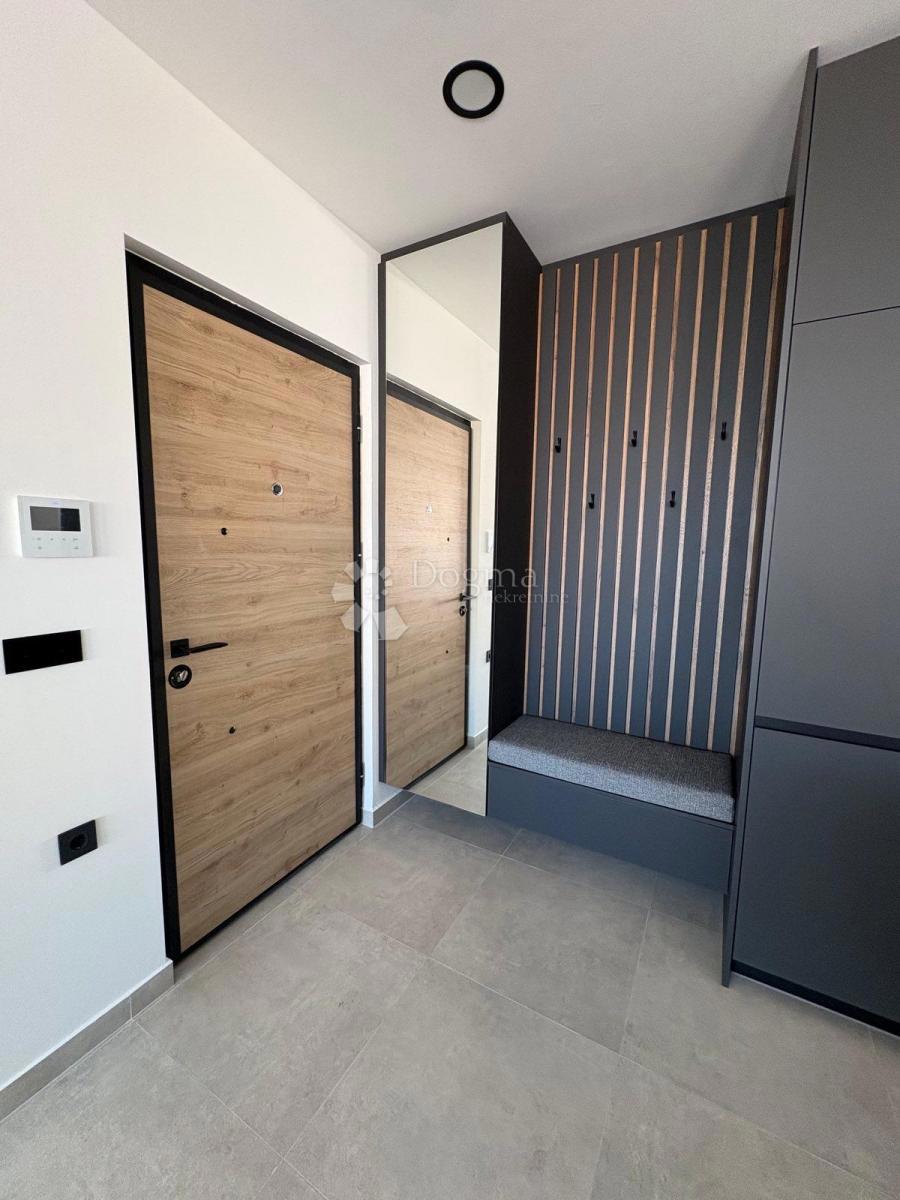 Stanovanje Škrapavac, Privlaka, 201,83m2