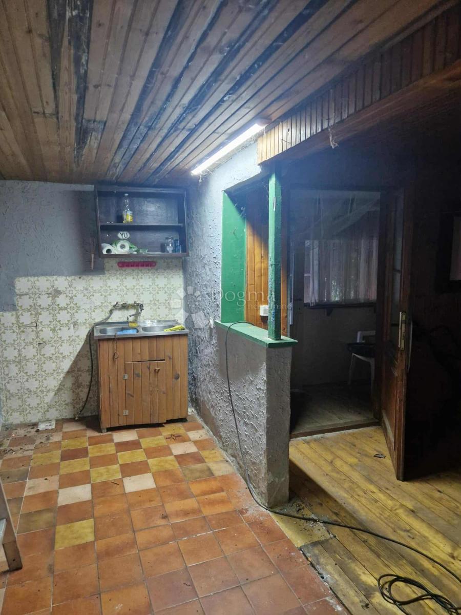 Hiša Erdut, 440,50m2