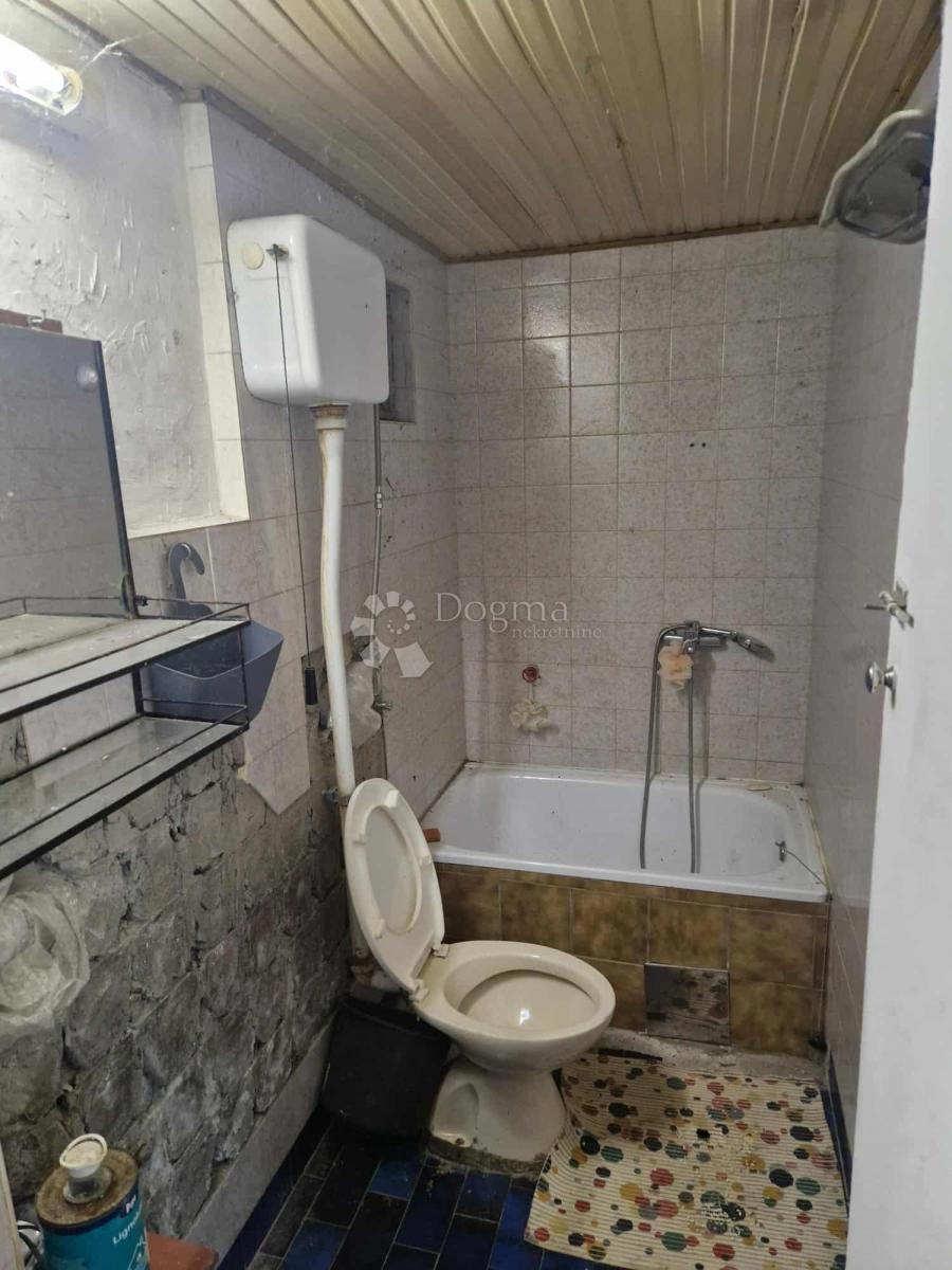 Hiša Erdut, 440,50m2