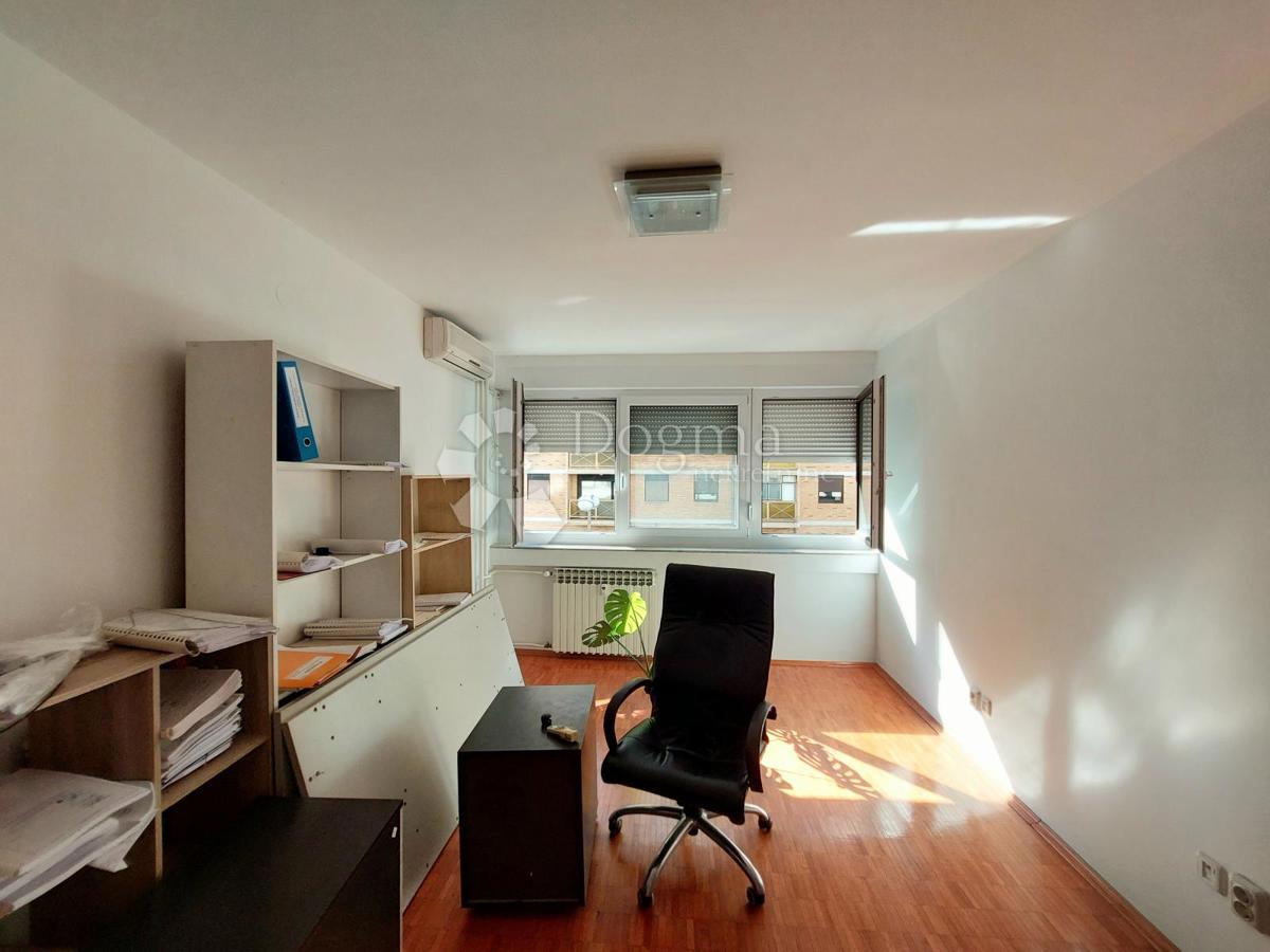 Stanovanje Savica, Trnje, 66,95m2