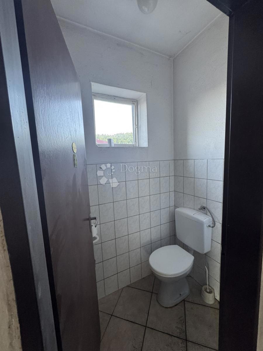 Poslovni prostor Gradina, 3.169m2
