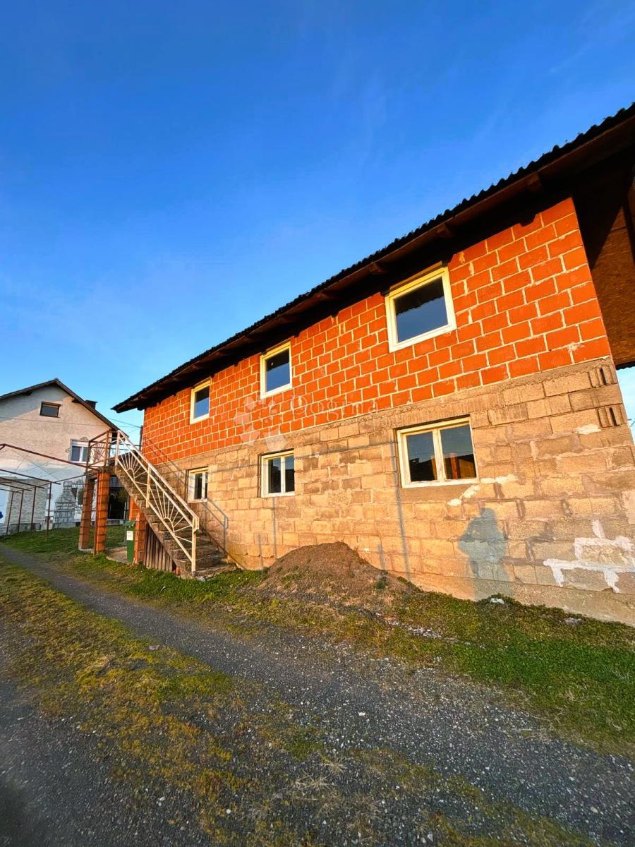 Hiša Ključ, Novi Marof, 186m2