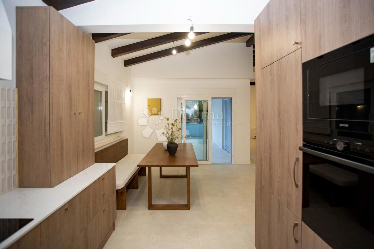 Hiša Rovinj, 147m2