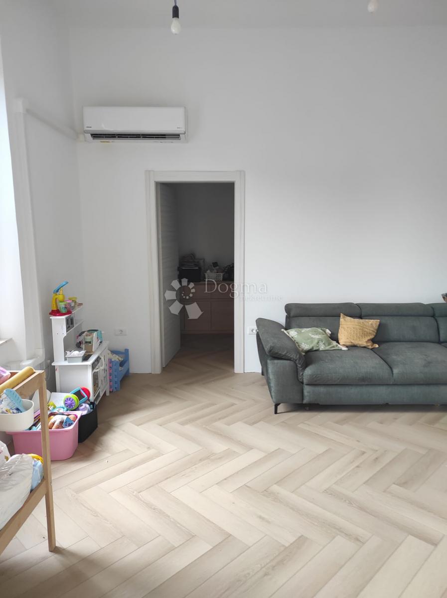 Stanovanje Veruda, Pula, 70m2