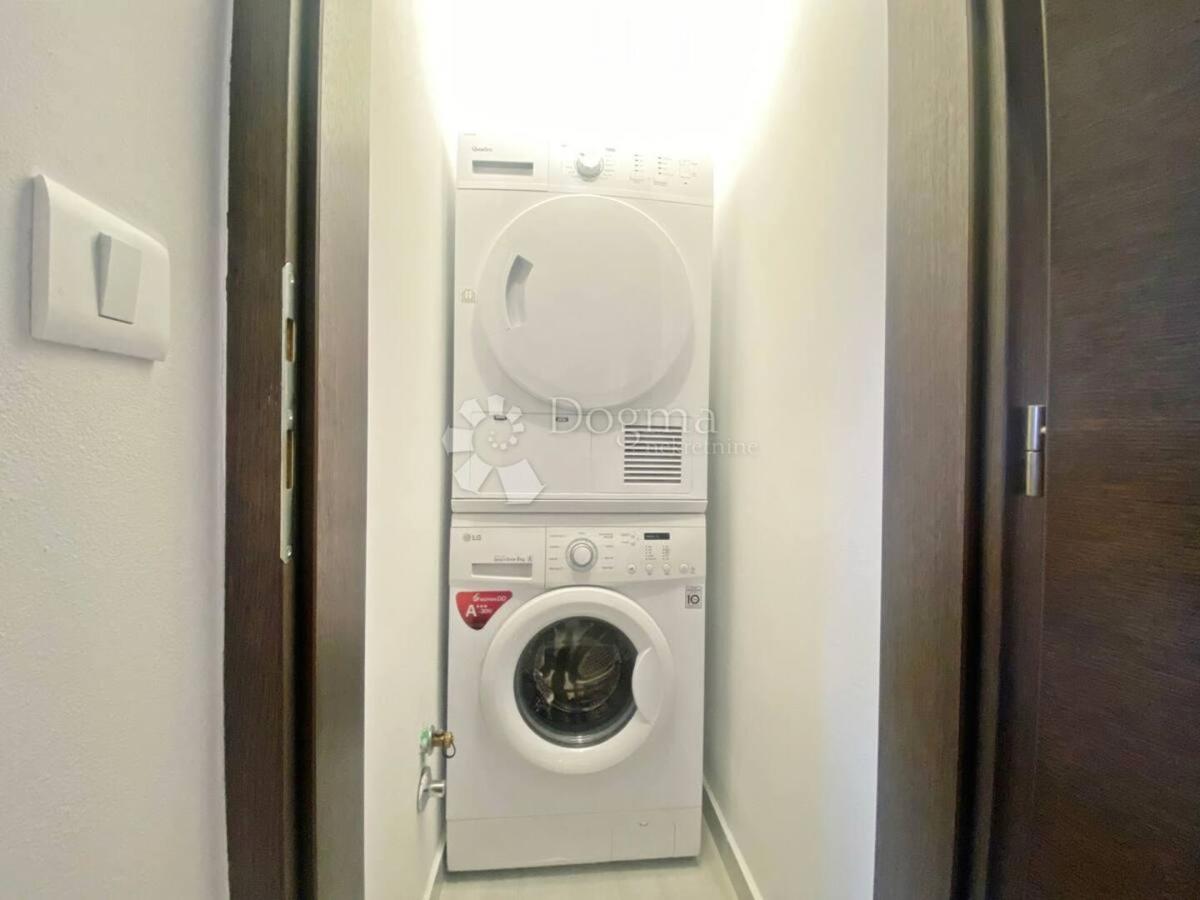 Stanovanje Centar, Pula, 58,60m2