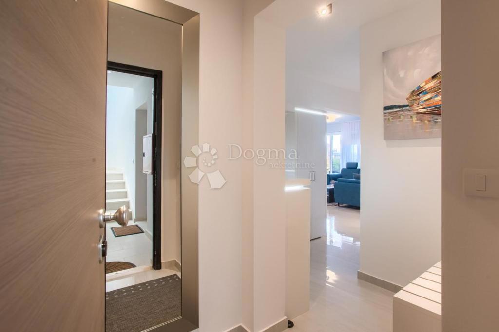 Stanovanje Centar, Pula, 58,60m2