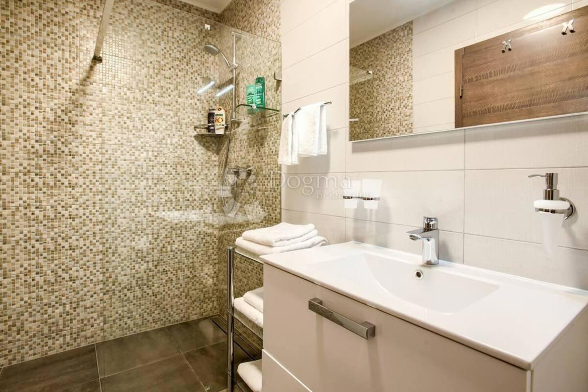 Stanovanje Centar, Pula, 58,60m2