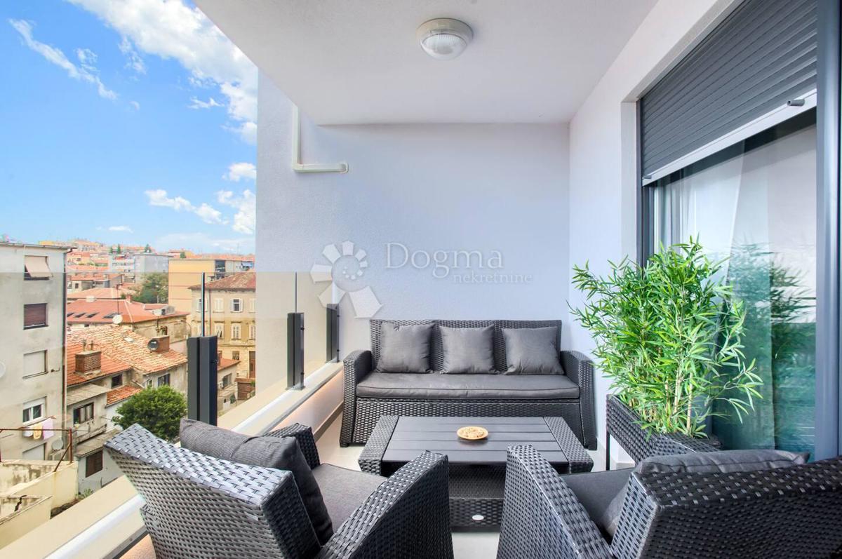 Stanovanje Centar, Pula, 58,60m2