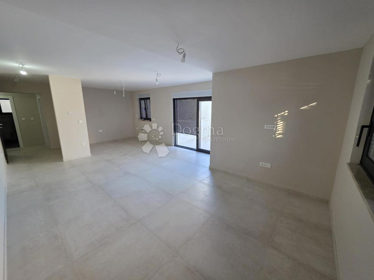 Stanovanje Rogoznica, 66,80m2