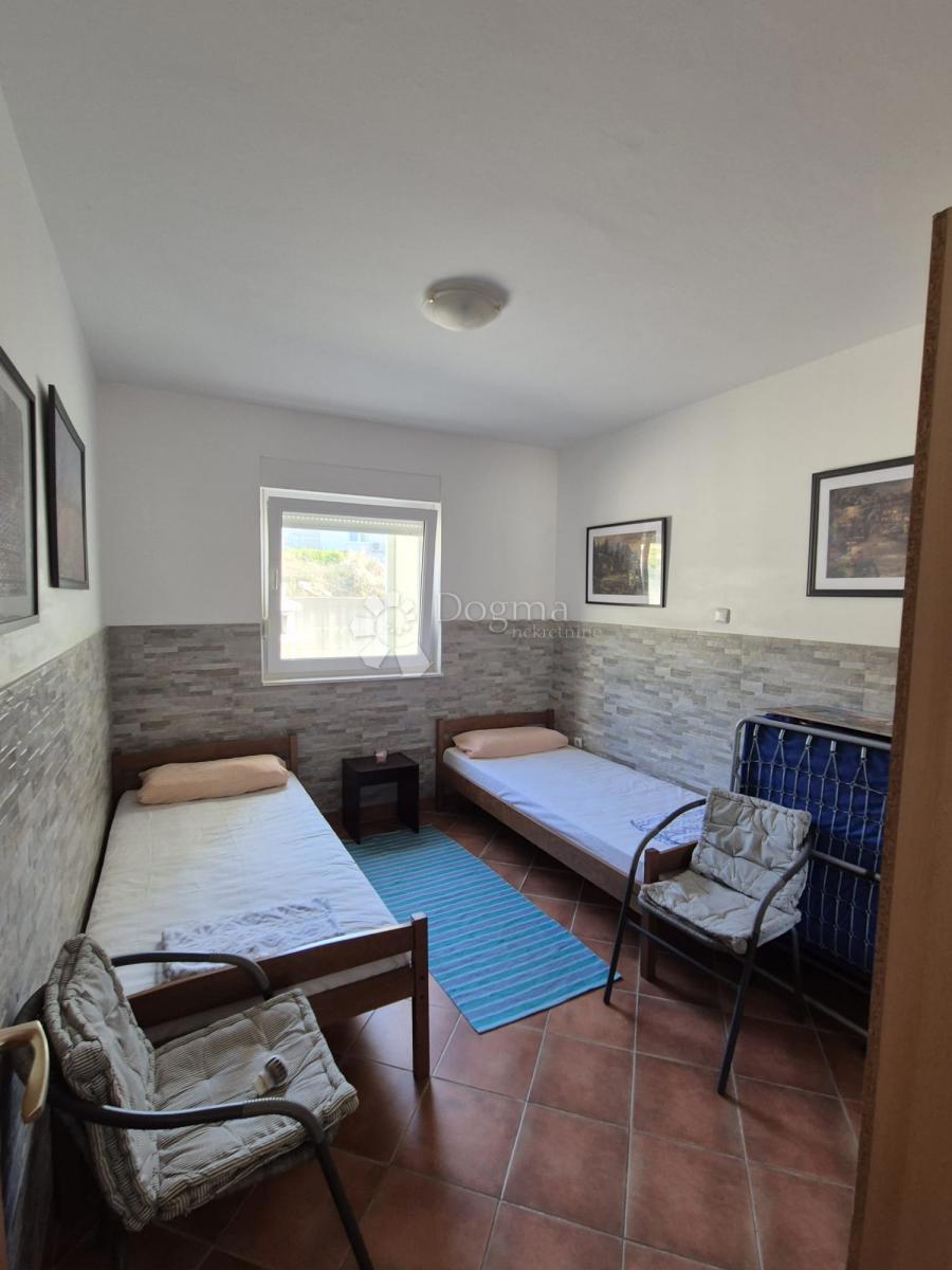 Stanovanje Okrug Gornji, Okrug, 50,55m2