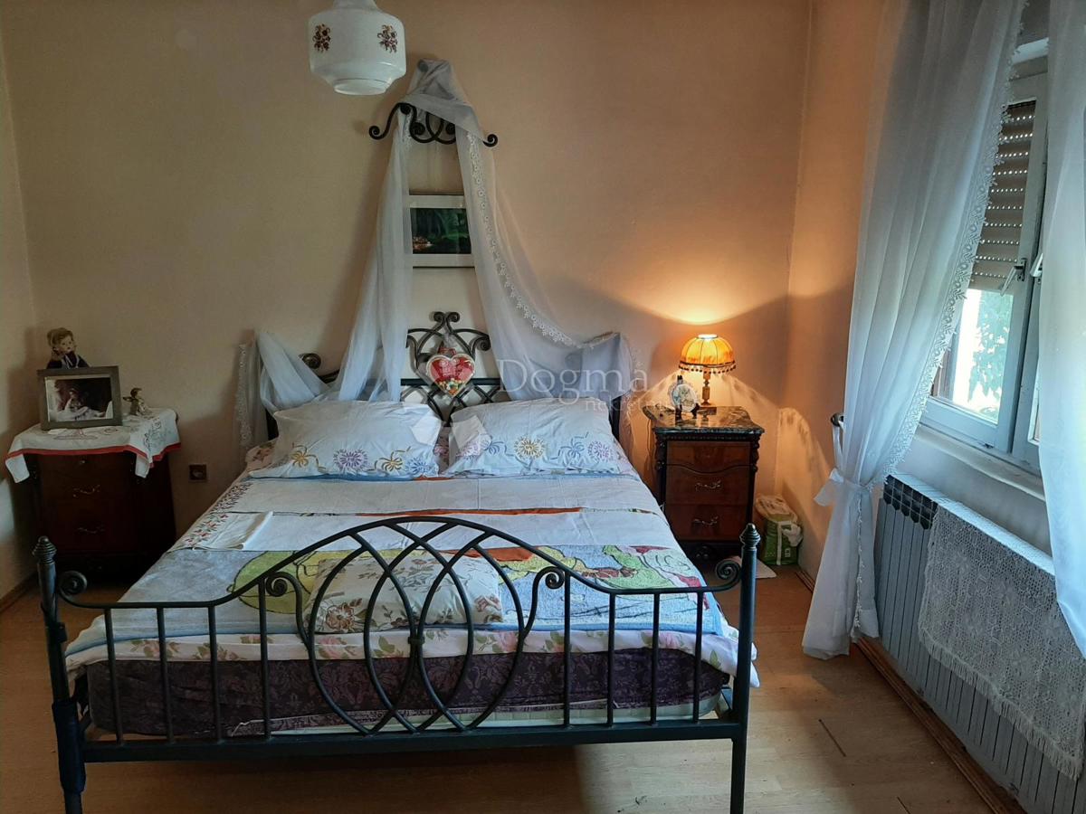 Hiša Gornje Psarjevo, Sveti Ivan Zelina, 214m2