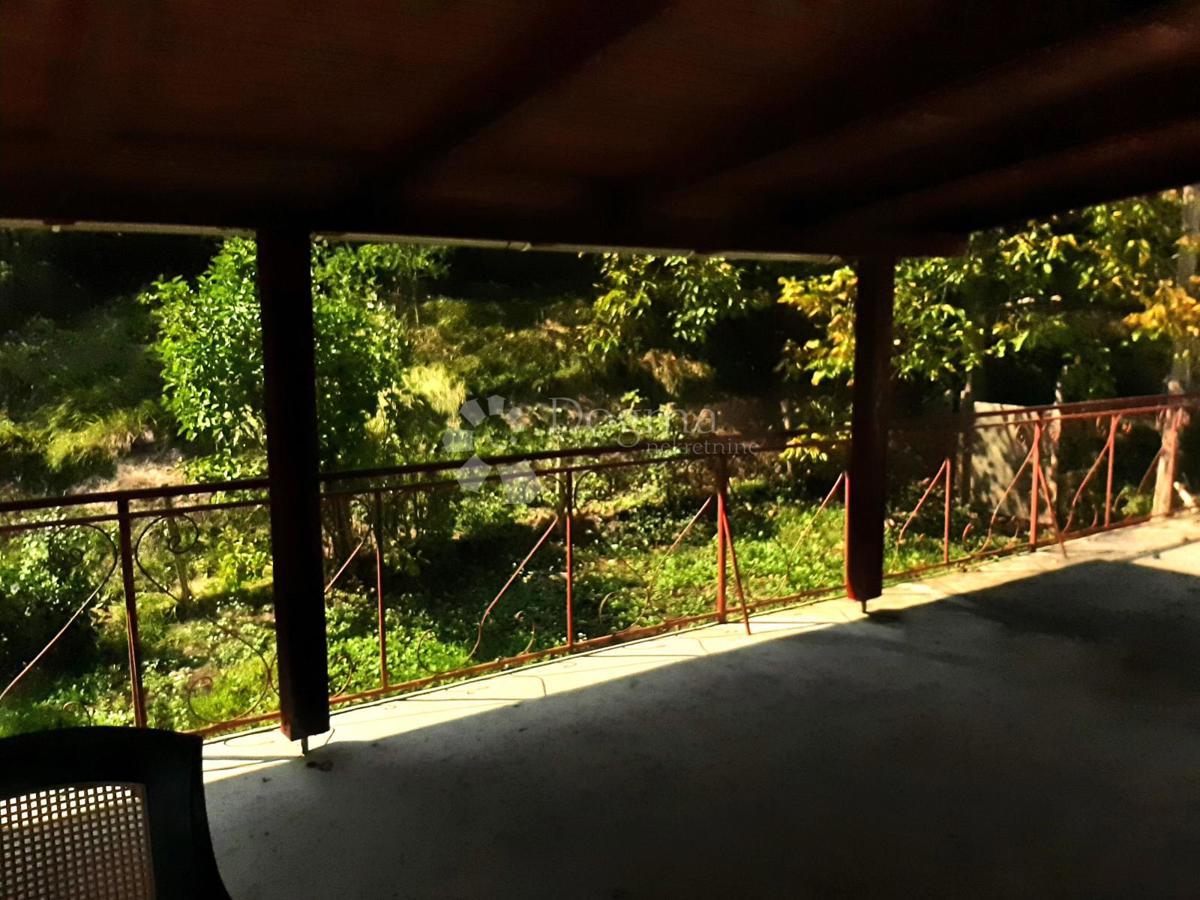 Hiša Gornje Psarjevo, Sveti Ivan Zelina, 214m2