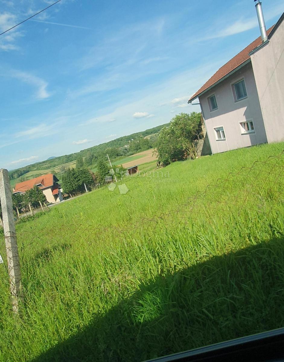 Zazidljivo zemljišče Krašić, 493m2