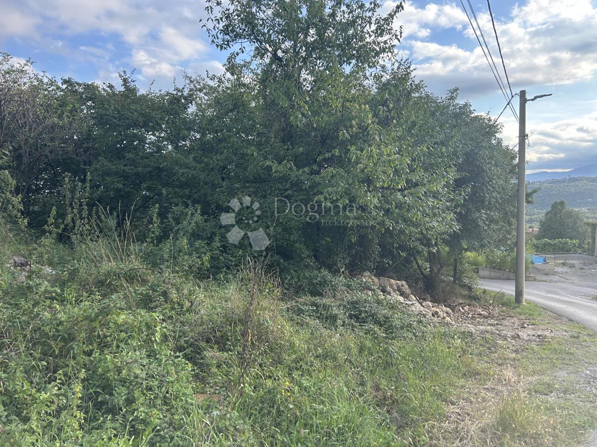 Zazidljivo zemljišče Kastav, 800m2