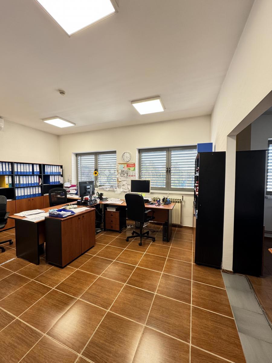 Poslovni prostor Dubec, Gornja Dubrava, 1.496,38m2