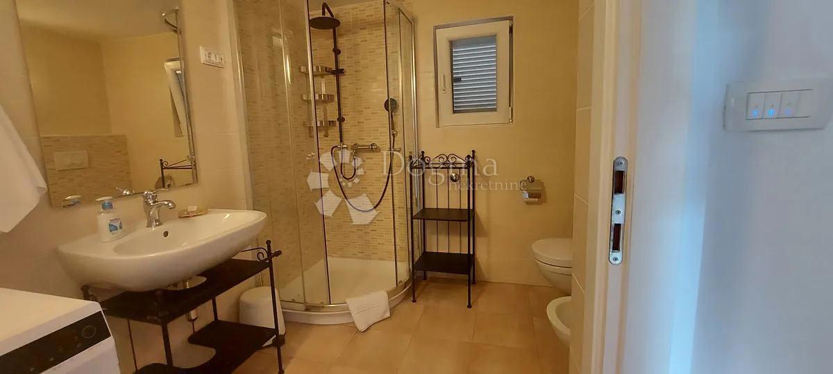 Hiša Barbat na Rabu, Rab, 100m2