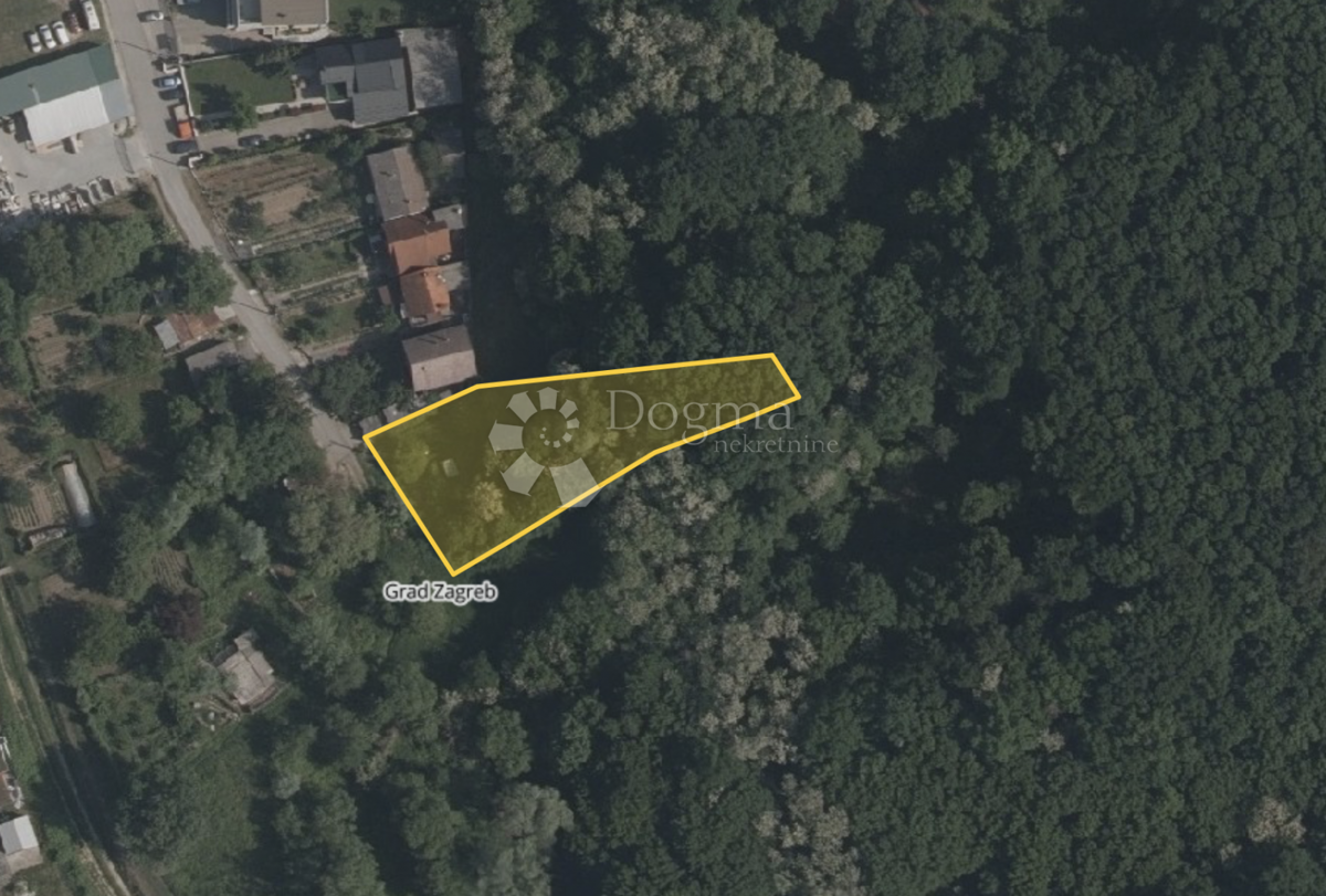 Gradbeno Zemljišče Idealne Velikosti