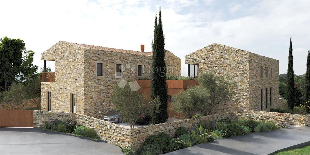 Veliko zazidljivo zemljišče s projektom