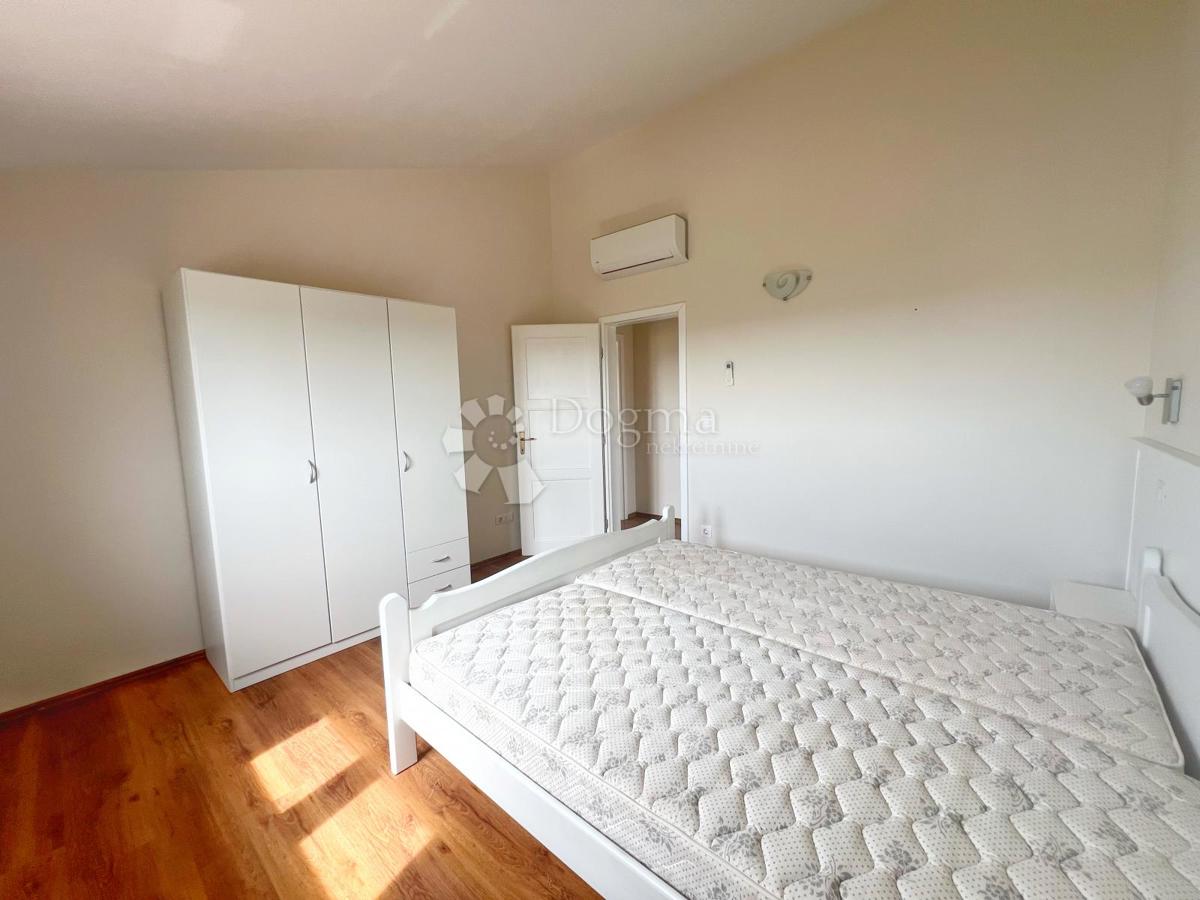 Hiša Kaštelir, Kaštelir-Labinci, 180m2