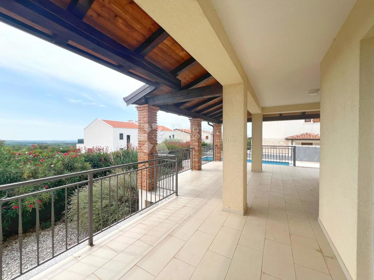 Hiša Kaštelir, Kaštelir-Labinci, 180m2