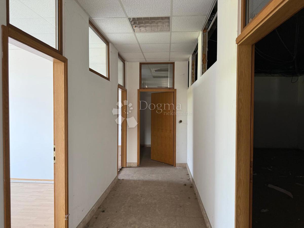 Poslovni prostor Jug, Čakovec, 1.484m2