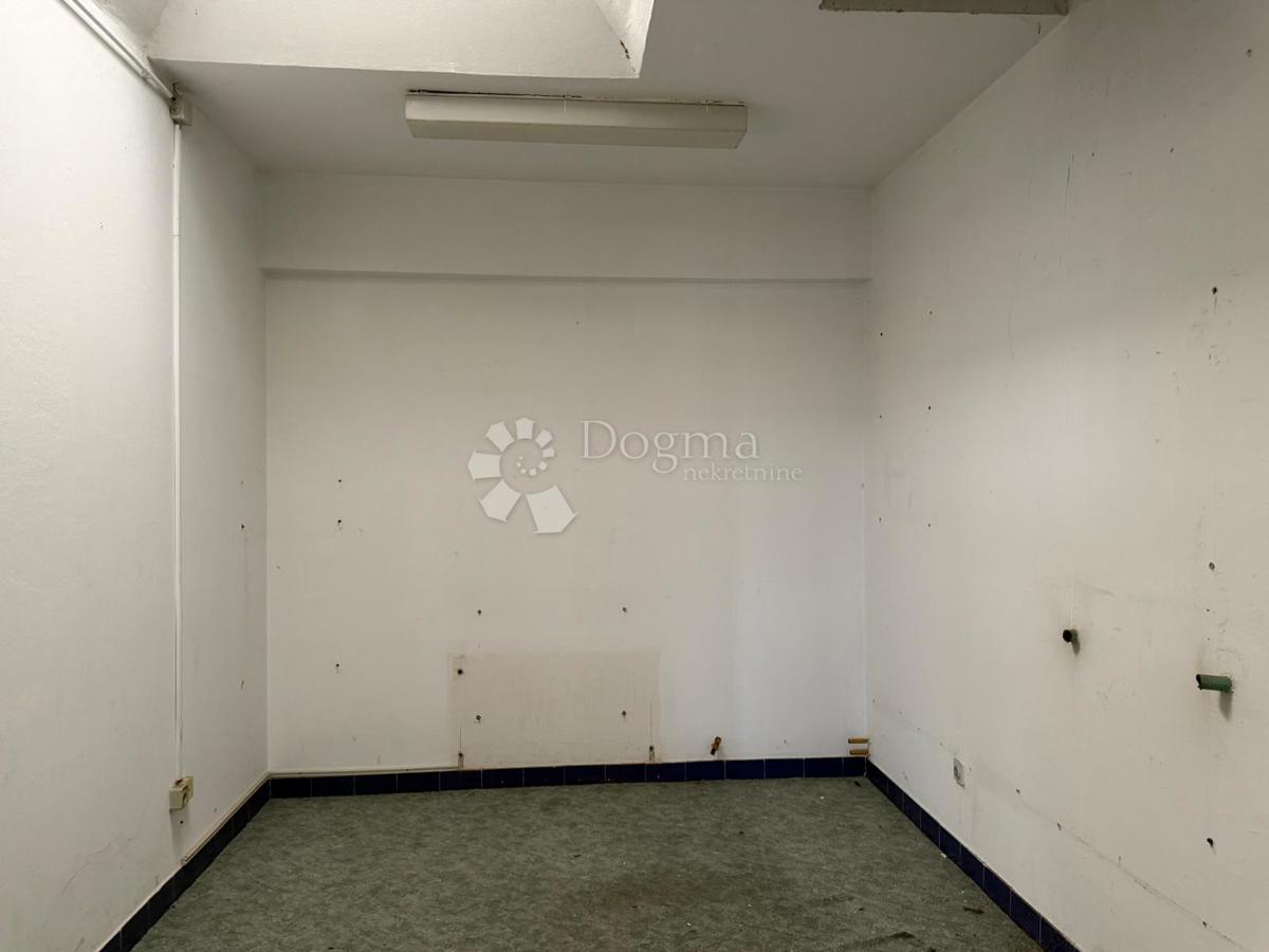 Poslovni prostor Jug, Čakovec, 1.484m2