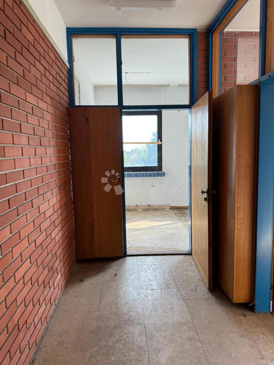 Poslovni prostor Jug, Čakovec, 1.484m2