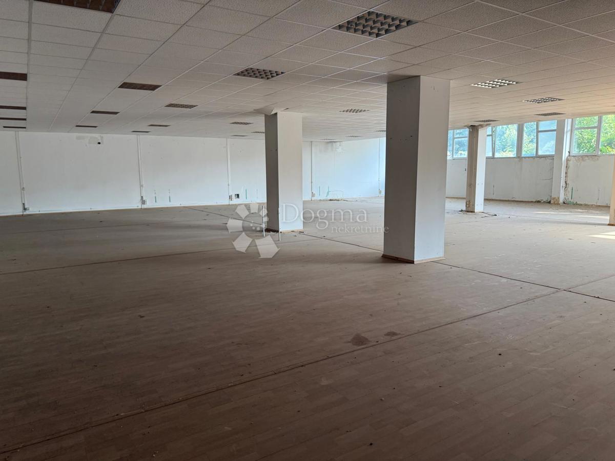 Poslovni prostor Jug, Čakovec, 1.484m2