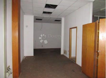 Poslovni prostor Jug, Čakovec, 1.484m2