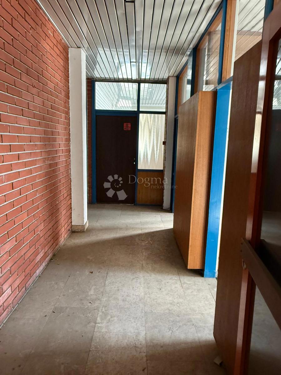 Poslovni prostor Jug, Čakovec, 1.484m2