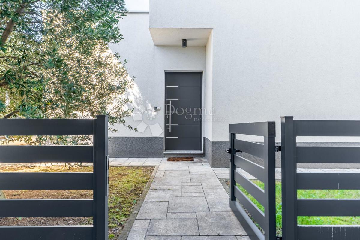 Stanovanje Doričići, Kostrena, 77,69m2